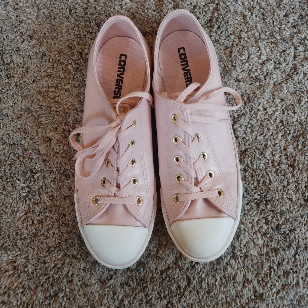 Low top rose gold converse